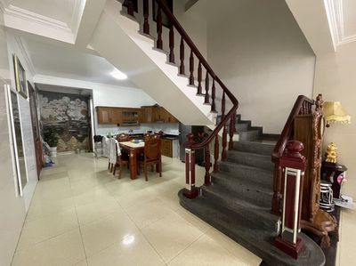 Cho thuê nhà 5 p.ngủ khép kín (80m2) phố Văn Cao.. Cho thuê nhà ở tại Quận Hải An Hải Phòng được đăng bởi Nguyễn Văn Tú