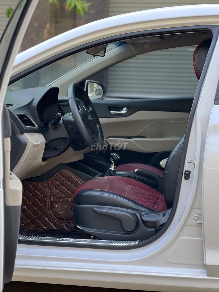 Hyundai Accent MT full 2019 số sàn màu trắng. Mua bán Ô tô tại Quận 12 Tp Hồ Chí Minh được đăng bởi Quang hình 4
