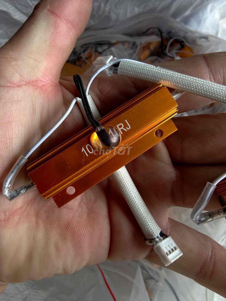 Điện trở 100W 10RJ 10 cái. Mua bán Linh kiện (RAM, Card...) tại Thị xã Tân Uyên Bình Dương được đăng bởi Ánh Hoa hình 1
