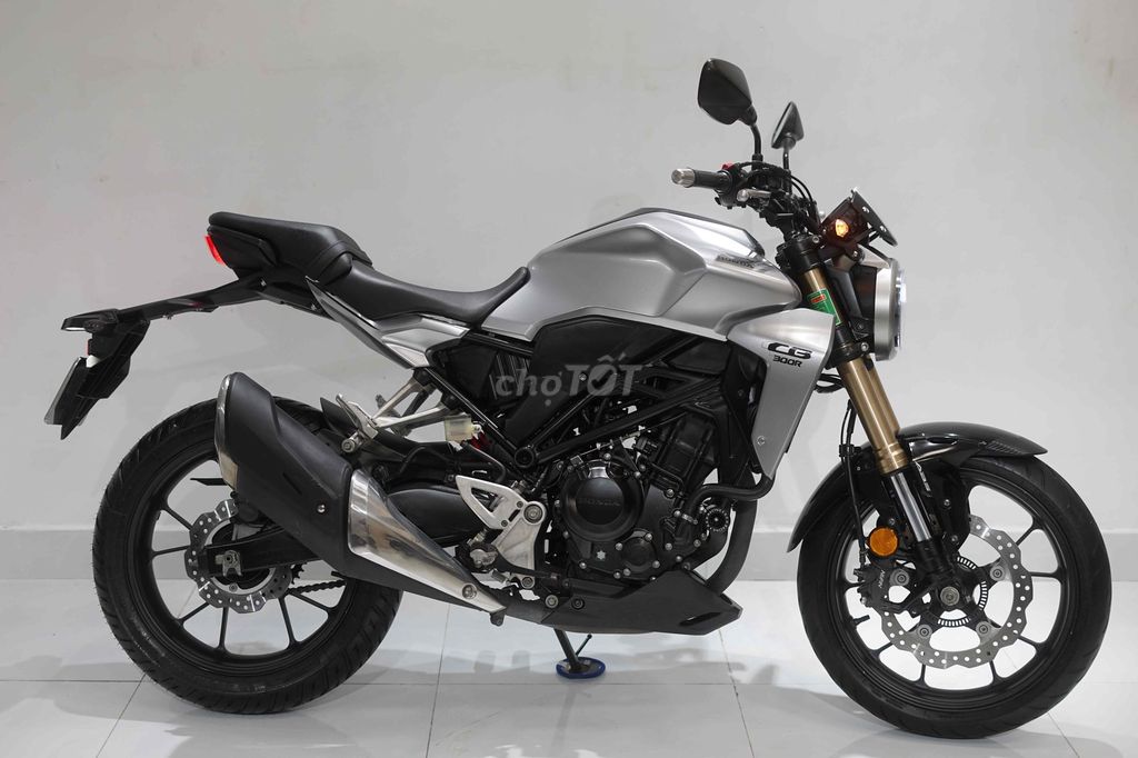 Honda CB300R Bạc 10000 km. Mua bán Xe máy tại Quận 12 Tp Hồ Chí Minh được đăng bởi Thiên Tài hình 13