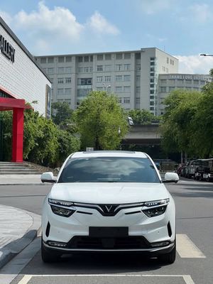 VF8 plus 2023 mua pin Catl màu trắng/xanh navi. Mua bán Ô tô tại Quận Ba Đình Hà Nội được đăng bởi Nam Nguyễn Ô tô vinfast