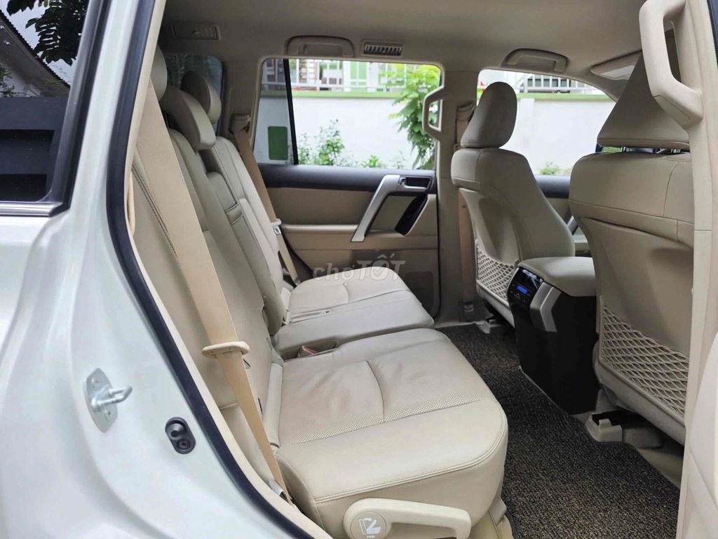 Prado VX sx 2021 lăn bánh 6,2 vạn siêu mới. Mua bán Ô tô tại Quận Cầu Giấy Hà Nội được đăng bởi Cao Quý hình 17