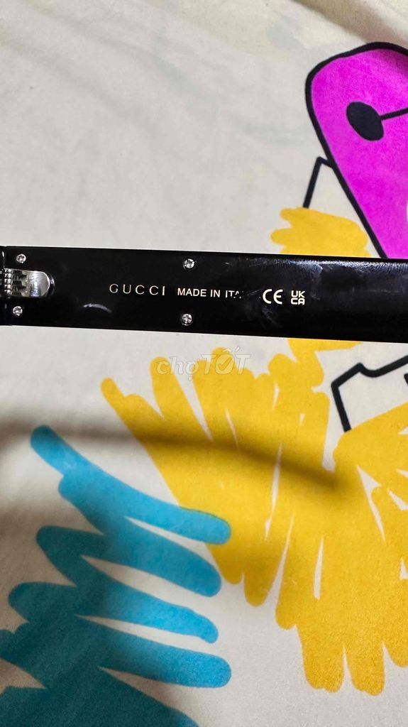 Kính mát Gucci