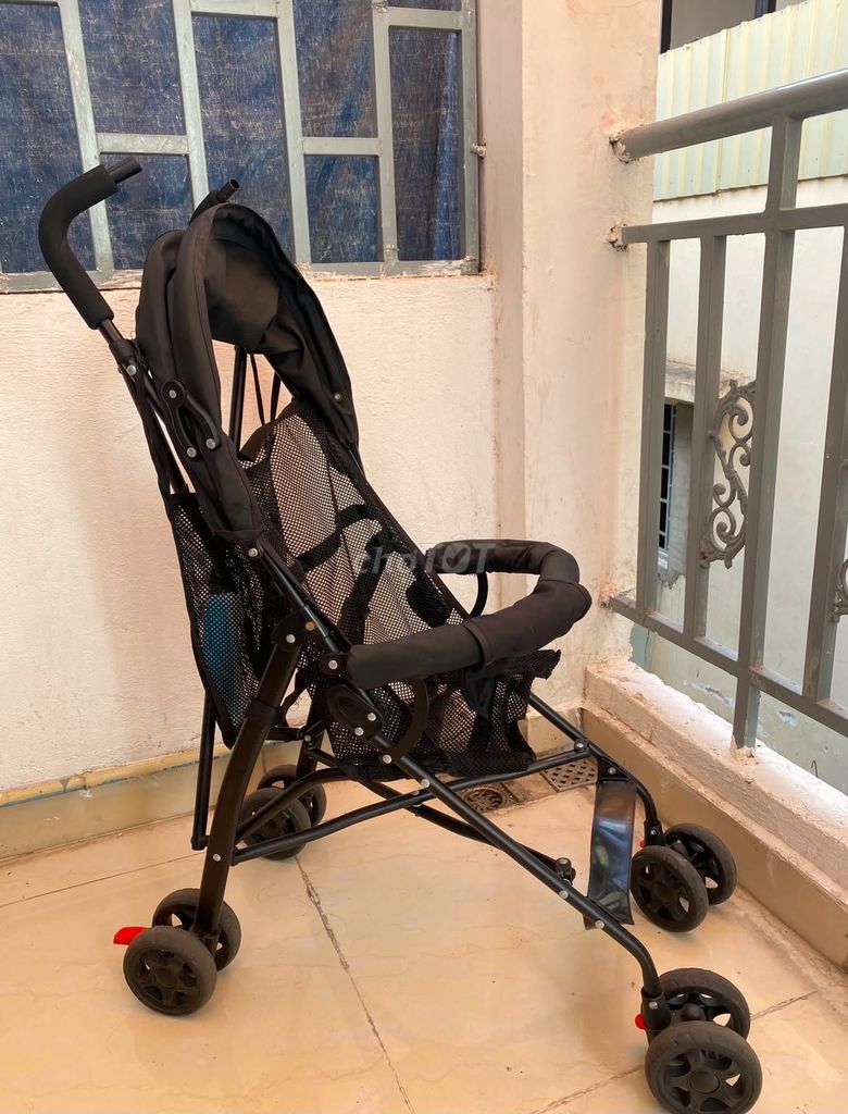Xe đẩy em bé Con Cưng gấp gọn màu Đen. Mua bán Mẹ và bé tại Quận 1 Tp Hồ Chí Minh được đăng bởi Nguyen Tri  hình 1