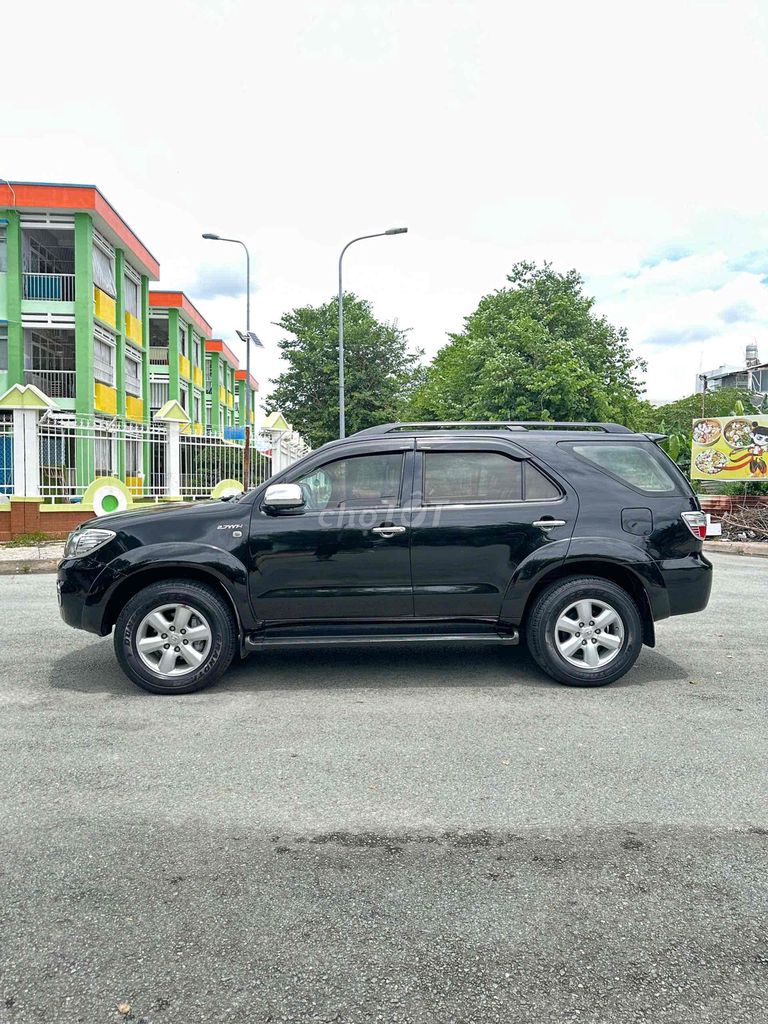 Toyota Fortuner 2010 2.7V 4x4 AT -. Mua bán Ô tô tại Quận 1 Tp Hồ Chí Minh được đăng bởi AUTO 380 hình 10