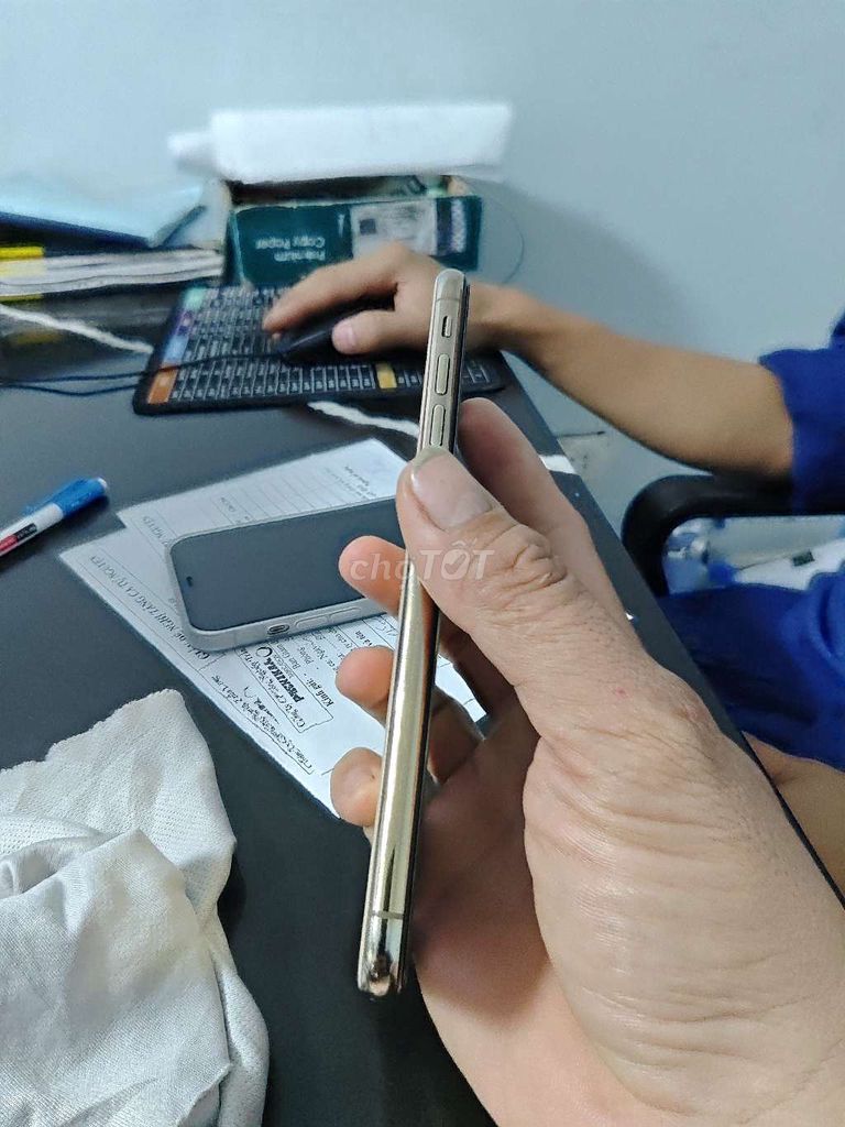 iPhone XS 256GB Vàng. Mua bán Điện thoại tại Huyện Nhơn Trạch Đồng Nai được đăng bởi Minh Quân hình 1