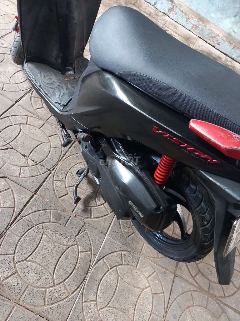 Honda Vision 2017 màu Đen. Mua bán Xe máy tại Huyện Châu Thành Kiên Giang được đăng bởi huỳnh lê  hình 4
