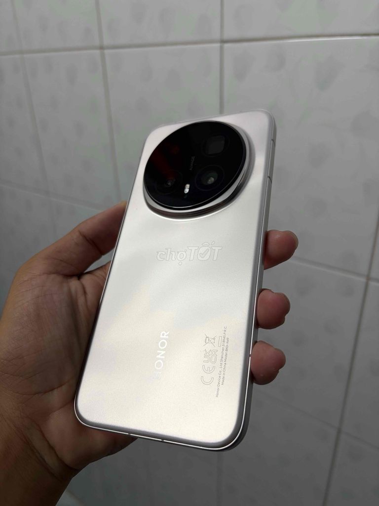 Honor Magic 8 Pro Quốc tế HK 12/512GB Gold. Mua bán Điện thoại tại Quận 6 Tp Hồ Chí Minh được đăng bởi Nam hình 1