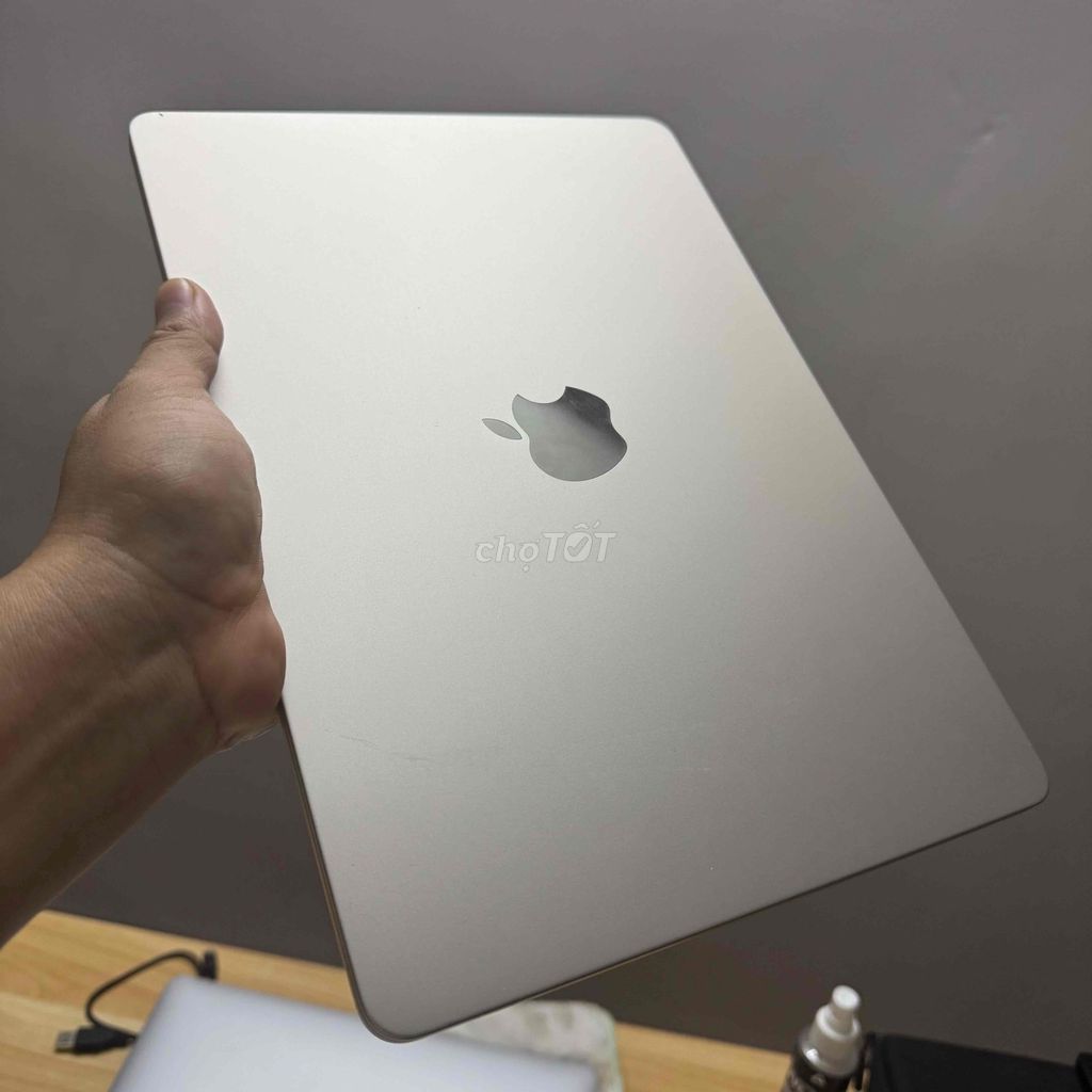 Macbook Air M4 13” 2026 16GB/256 starlight sạc18. Mua bán Laptop tại Quận 3 Tp Hồ Chí Minh được đăng bởi Phúc Nguyễn hình 1