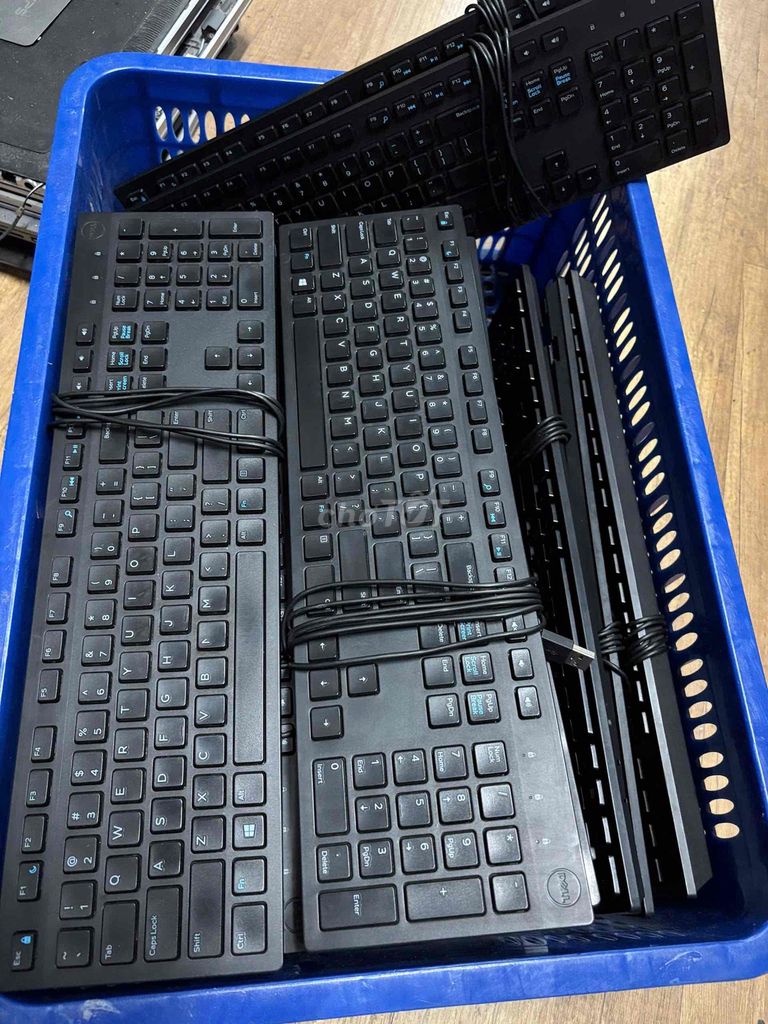 Bàn phím Dell USB Đen. Mua bán Phụ kiện (Màn hình, Chuột...) tại Quận 10 Tp Hồ Chí Minh được đăng bởi Vi Tính Quận 10 hình 1
