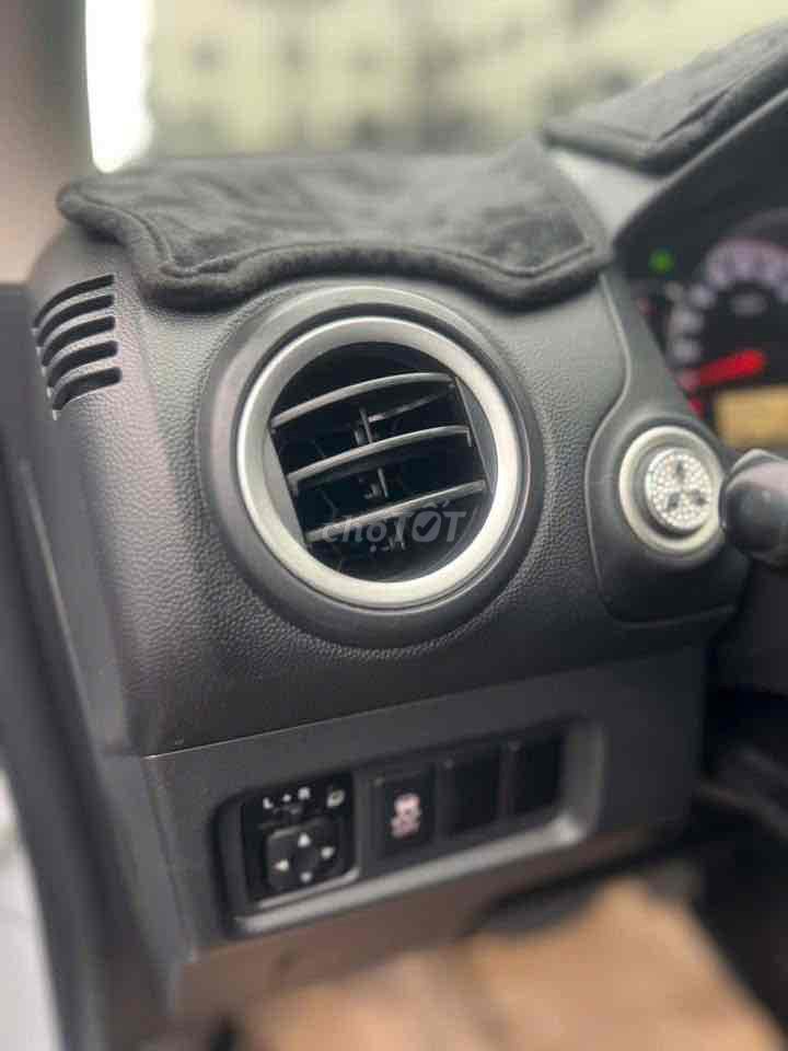 Mitsubishi Attrage 22 Premium. Mua bán Ô tô tại Quận Ninh Kiều Cần Thơ được đăng bởi Nguyễn Hòa Auto hình 12