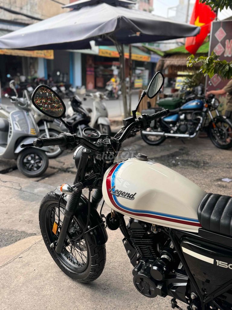 GPX Legend 150S 2022 Trắng 200KM Siêu Lướt. Mua bán Xe máy tại Quận Bình Tân Tp Hồ Chí Minh được đăng bởi Việt Motor Bình Tân hình 5