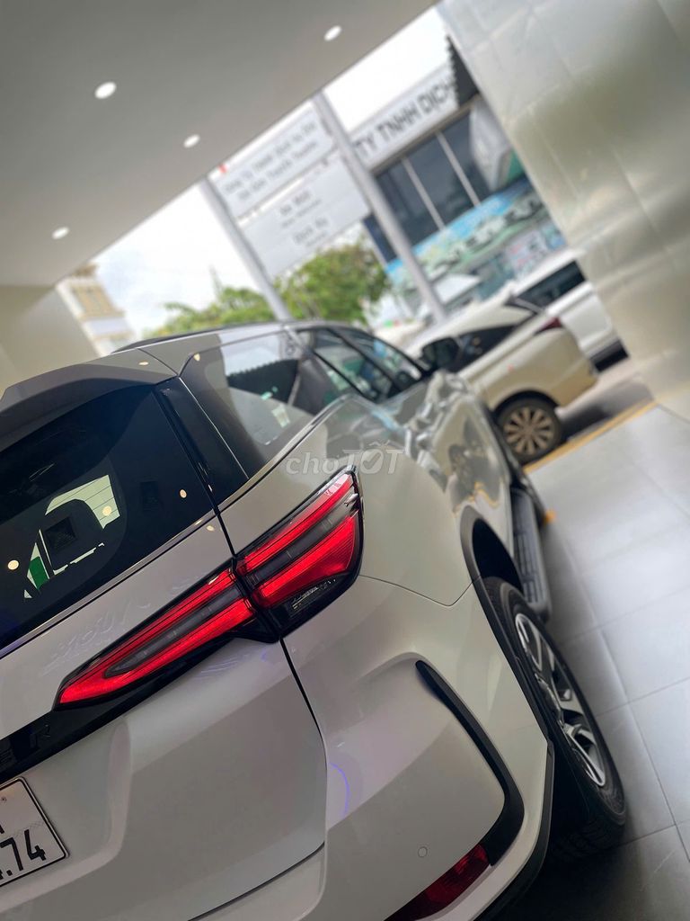 Fortuner Legender 2.4 AT- giảm trực tiếp tiền mặt. Mua bán Ô tô tại Quận 6 Tp Hồ Chí Minh được đăng bởi Tuấn TOYOTA HÙNG VƯƠNG hình 6