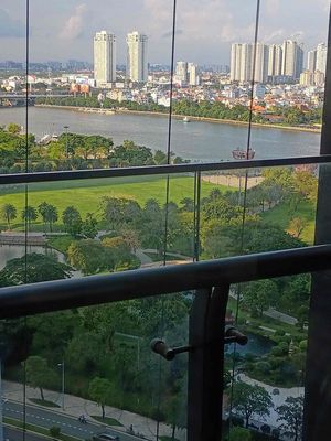 Cho thuê căn 2pn diện tích lớn view sông