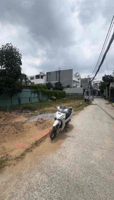 137m2 có 50m2 thổ cư đường xe hơi thị trấn Tân Túc Bình Chánh