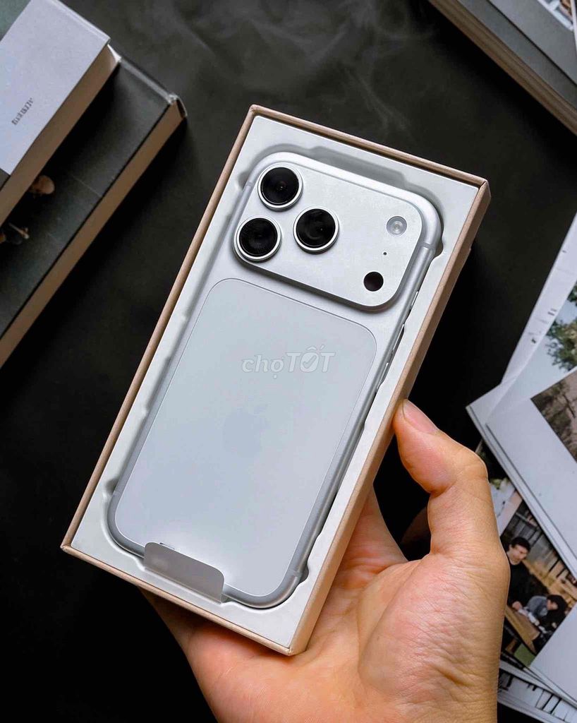 Apple iPhone 17 Pro 512GB Trắng FULLBOX 02/2027. Mua bán Điện thoại tại Quận Thanh Xuân Hà Nội được đăng bởi Nguyễn Huy Dũng hình 1