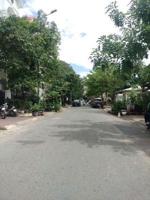 Bán Nhà Mặt Tiền đường số - DT: 6x20 nhà 5T khu trung sơn cạnh quận 7. Mua bán nhà ở tại Huyện Bình Chánh Tp Hồ Chí Minh được đăng bởi nguyên Nhựt