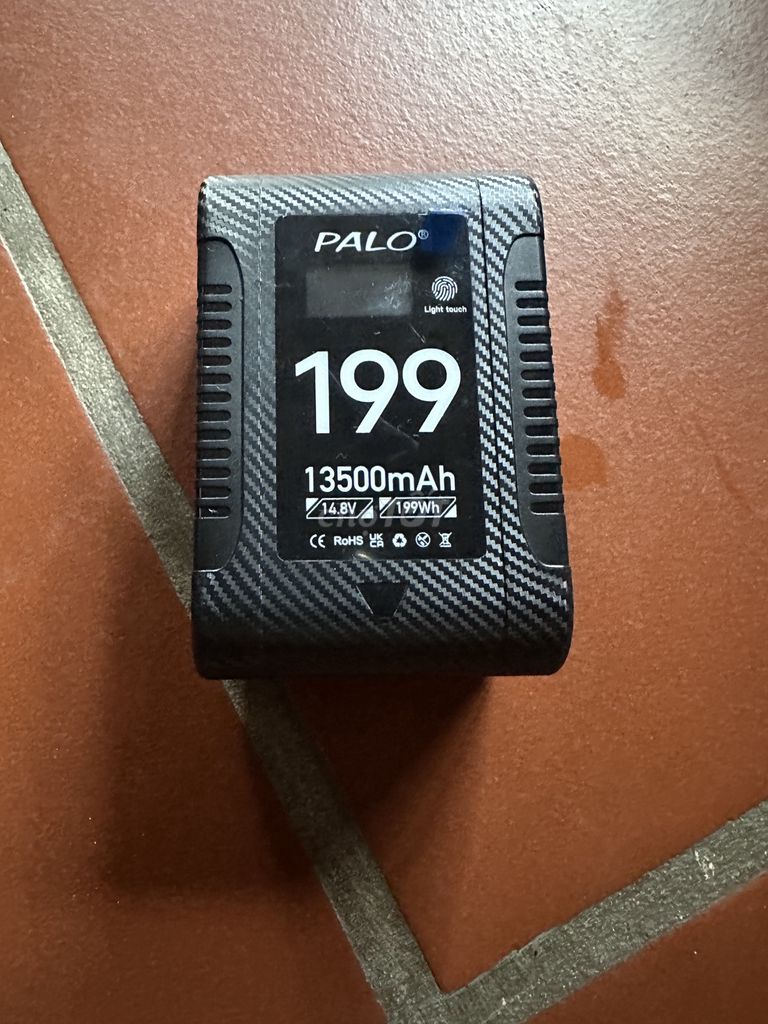 Pin V-mount PALO 13500mAh Đen. Mua bán Phụ kiện (Màn hình, Chuột...) tại Huyện Sóc Sơn Hà Nội được đăng bởi Tuấn Hưng hình 1