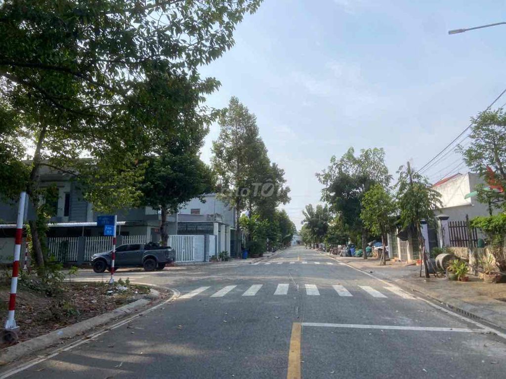 Chính chủ gửi Bán Đất Trung Tâm phường Bình Dương Gần Nguyễn Khuyến. Mua bán đất tại Thành phố Thủ Dầu Một Bình Dương được đăng bởi Hồ Đức Tuyến hình 1