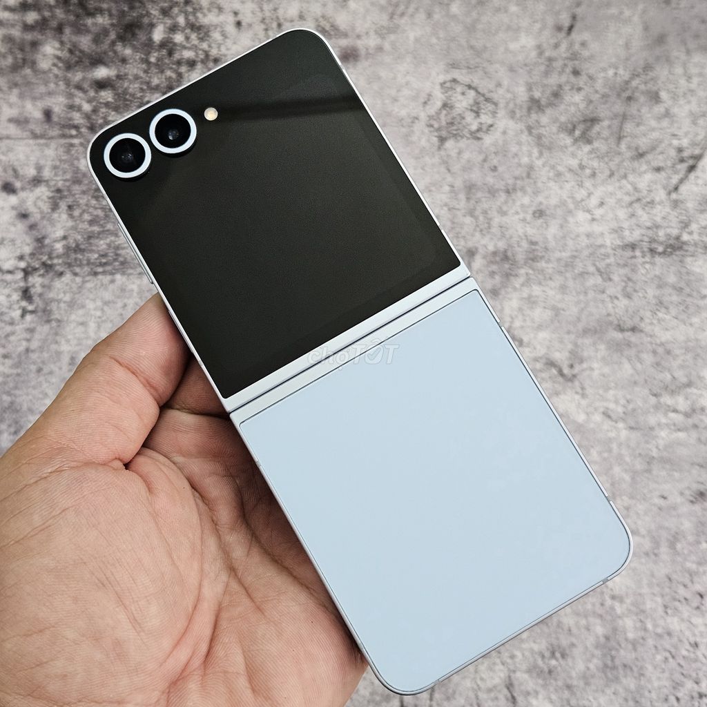 Samsung Galaxy Z Flip 6 256GB Xanh. Mua bán Điện thoại tại Quận Thanh Khê Đà Nẵng được đăng bởi Cửa Hàng Vietphones Store hình 1