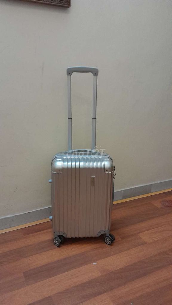 Vali size20 xách tay cabin. Mua bán Túi xách tại Quận Đống Đa Hà Nội được đăng bởi Phạm văn Thanh hình 1
