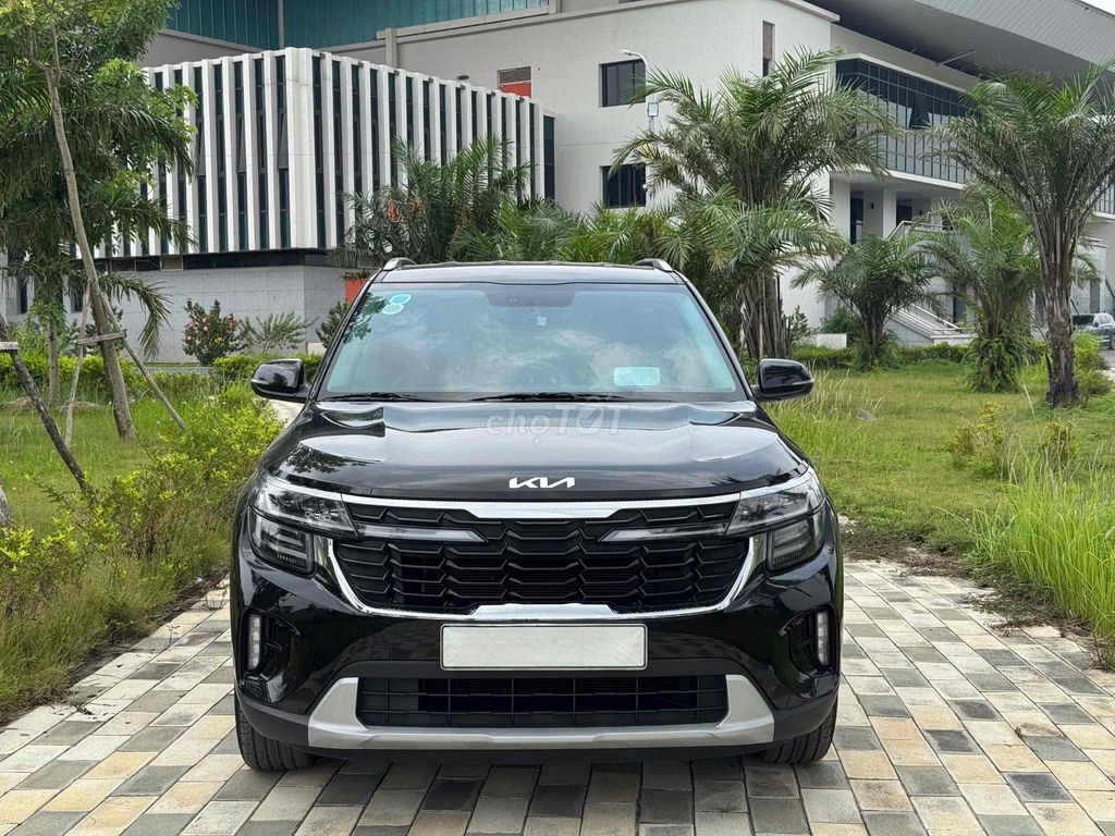 KIA Seltos Premium 2025 Черная 20 тыс. км ✅