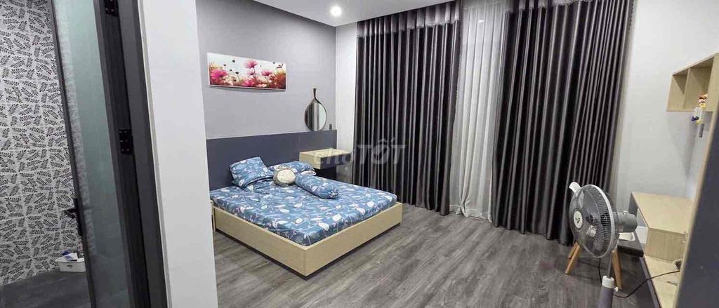 Трёхэтажный дом у Phạm Văn Đồng недалеко от моря — фото 6