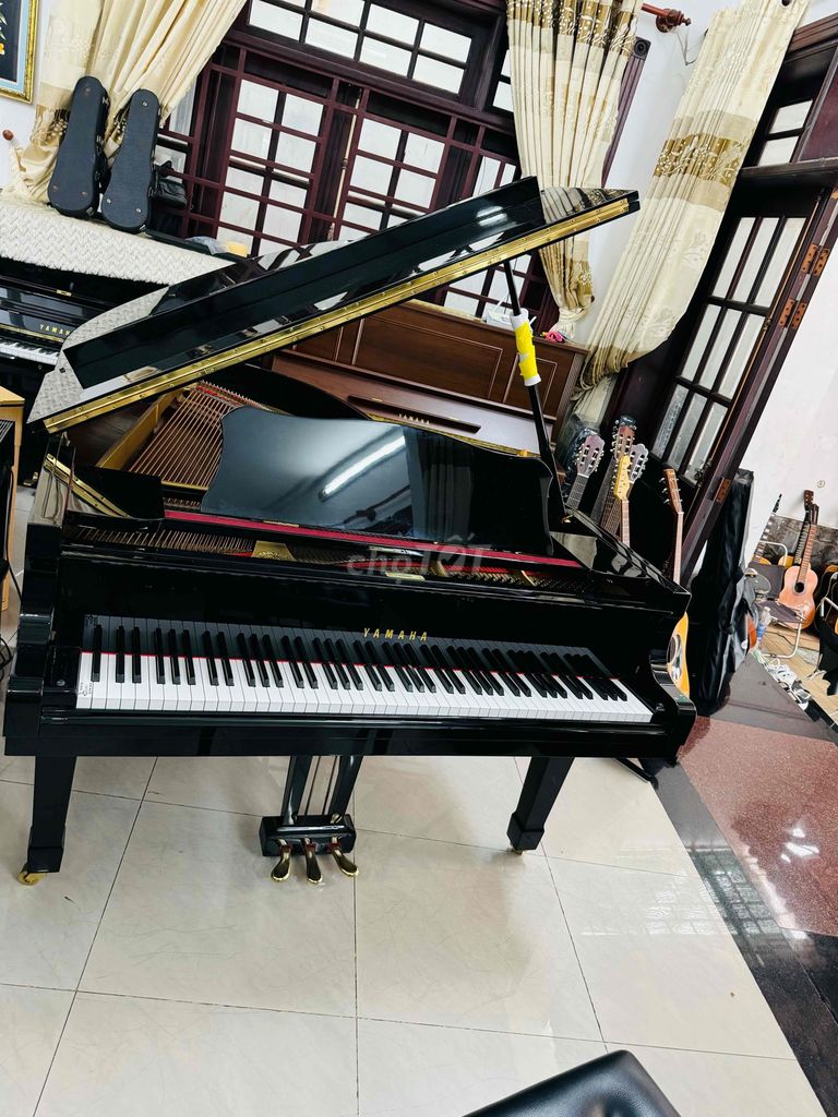 grand Yamaha G5E hai cây bh 15 năm