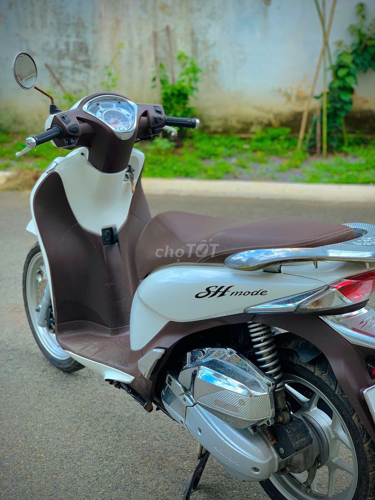 sh mode 2014 xe đẹp sạch sẽ máy zin có bán trả góp. Mua bán Xe máy tại Huyện Trảng Bom Đồng Nai được đăng bởi Của Hàng Xe Máy U Phong hình 1