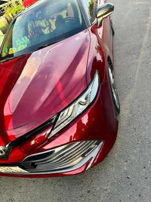Toyota Camry 2020 2.5Q - 900000 km. Mua bán Ô tô tại Huyện Đức Huệ Long An được đăng bởi Thoai Tom