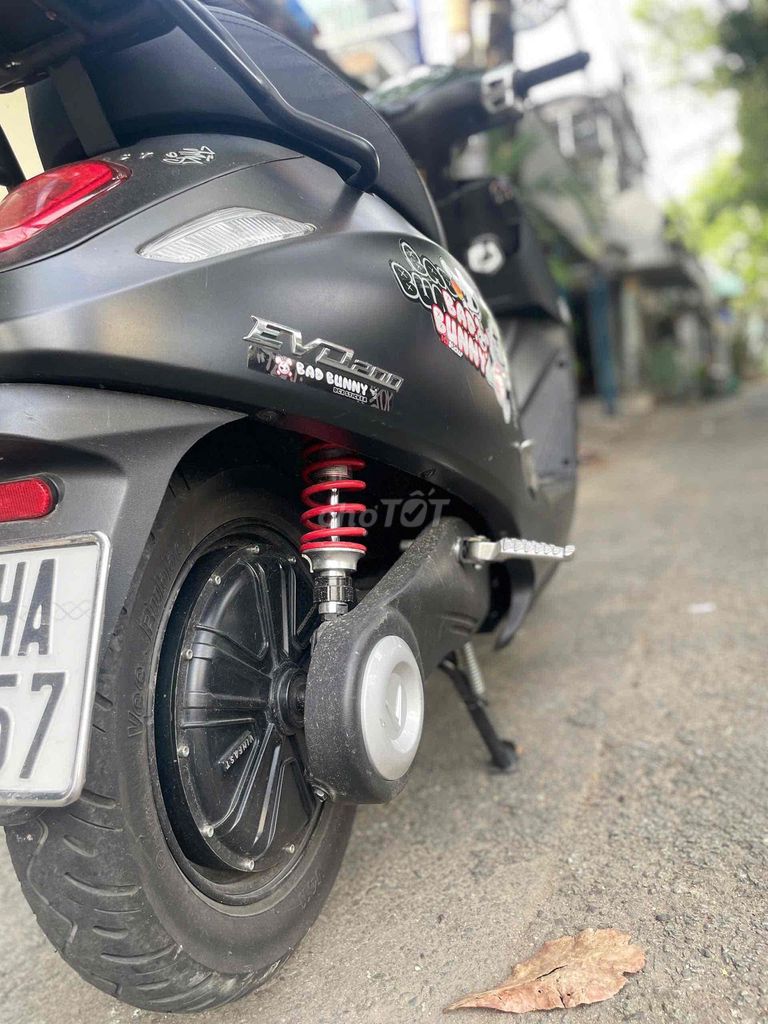 VinFast Evo 200 luôn pin full đồ chơi. Mua bán Xe điện tại Quận Tân Phú Tp Hồ Chí Minh được đăng bởi Mua Xe Điện Giá Cao hình 4