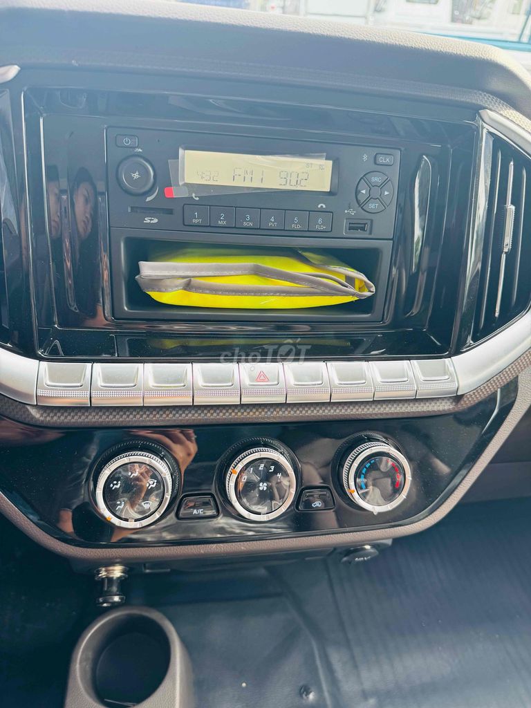 XE TẢI ĐÔ THÀNH IZ50s thùng dài 3m8 Trả trước 80tr. Mua bán Xe tải, xe ben tại Quận Bình Thuỷ Cần Thơ được đăng bởi Ô TÔ TRƯỜNG VŨ Xe tải chính hãng hình 6