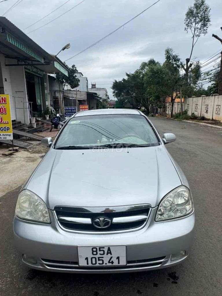 Daewoo Lacetti Số sàn 5 chỗ Bạc. Mua bán Ô tô tại Huyện Ea Kar Đắk Lắk được đăng bởi an khang hình 1