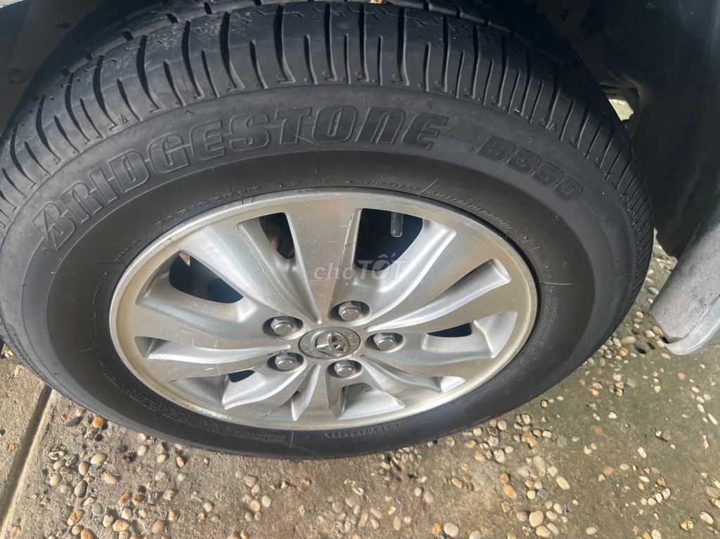Xe nhà chạy, giá tốt. Mua bán Ô tô tại Thị xã Tân Uyên Bình Dương được đăng bởi Hương hình 8