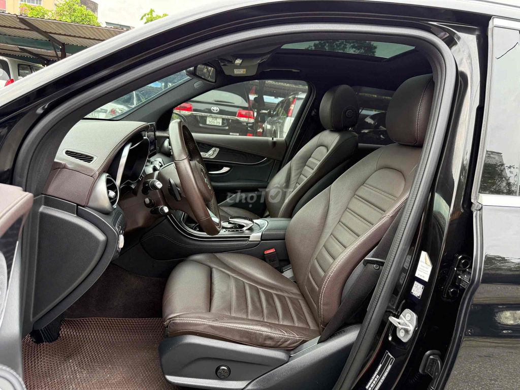 Mercedes Benz GLC 2019 300 4Matic - 80000 km. Mua bán Ô tô tại Quận Cầu Giấy Hà Nội được đăng bởi Auto 6666 hình 11