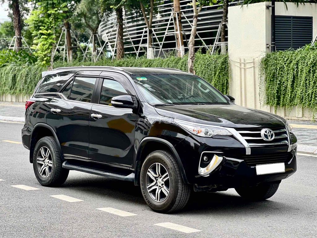 Toyota Fortuner 2017 2.7V 4x2 AT - 123000 km. Mua bán Ô tô tại Quận Thanh Xuân Hà Nội được đăng bởi Nguyen van Nam hình 4