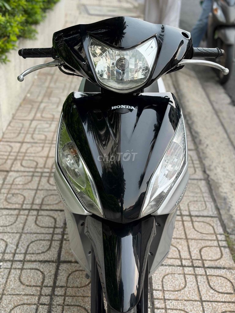 Honda Vision 2012 màu Bạc Porsche mới 80% giá rẻ
