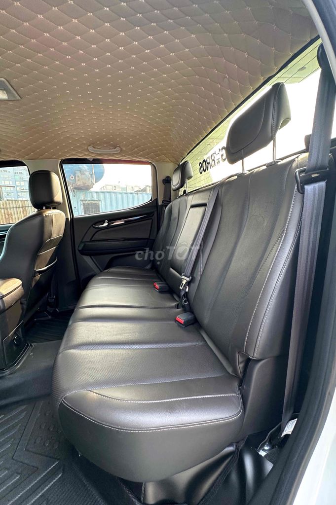 Chevrolet Colorado 2019 2.5L 4x4 AT HighCountry. Mua bán Ô tô tại Quận Tân Bình Tp Hồ Chí Minh được đăng bởi Nguyễn Đình Quang Duy  hình 11