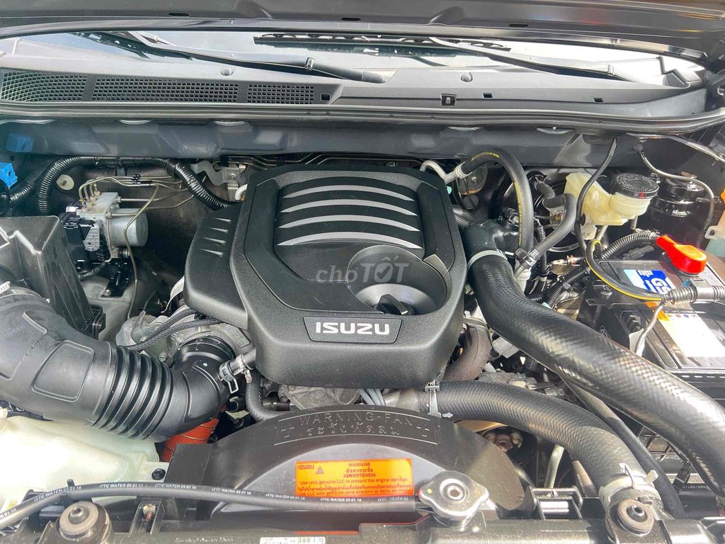Isuzu Mu X 2018 1.9 4X2 AT - 88000 km. Mua bán Ô tô tại Quận Tân Phú Tp Hồ Chí Minh được đăng bởi phan khanh hình 17