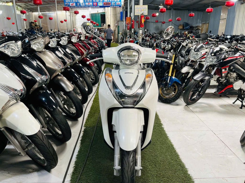 XE MÁY PHÚ THỊNH -HONDA SH MODE 125 - HỖTRỢTRẢGÓP. Mua bán Xe máy tại Quận Nam Từ Liêm Hà Nội được đăng bởi TRẦN VĂN PHÚ hình 3