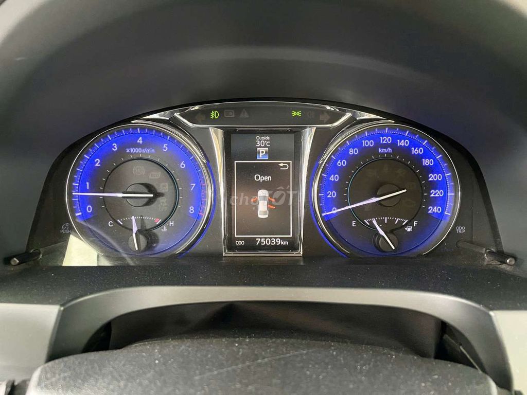 TOYOTA CAMRY 2.0E. Mua bán Ô tô tại Thành phố Thủ Đức Tp Hồ Chí Minh được đăng bởi Ms Hiệp  hình 4