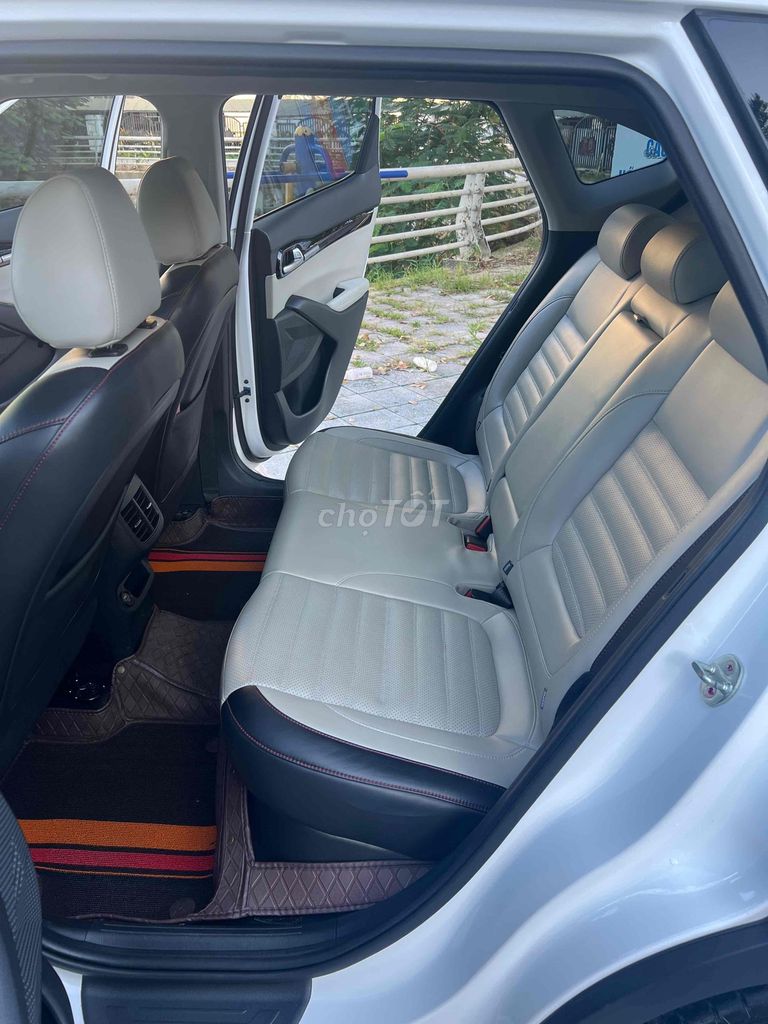 Kia Seltos 2022 Premium 1.6 AT - 21000 km. Mua bán Ô tô tại Thành phố Thanh Hóa Thanh Hóa được đăng bởi Trương Trọng Hoà hình 6