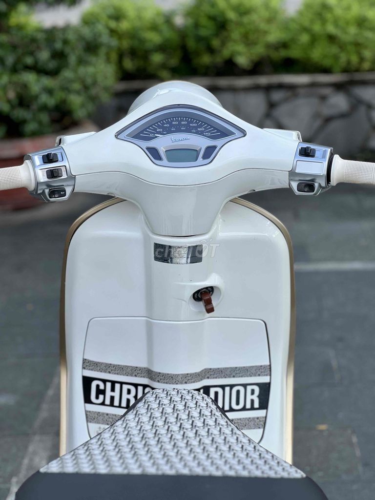 VESPA Trắng Dior 2015 BSTP CHÍNH CHỦ CÓ GÓP. Mua bán Xe máy tại Thành phố Thủ Đức Tp Hồ Chí Minh được đăng bởi Hiếu  hình 9
