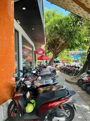 Bán nhà 2 tầng mặtt iền đường Phạm văn Đồng gần cầu Trần Phú. Mua bán nhà ở tại Thành phố Nha Trang Khánh Hòa được đăng bởi Phượng Nguyễn