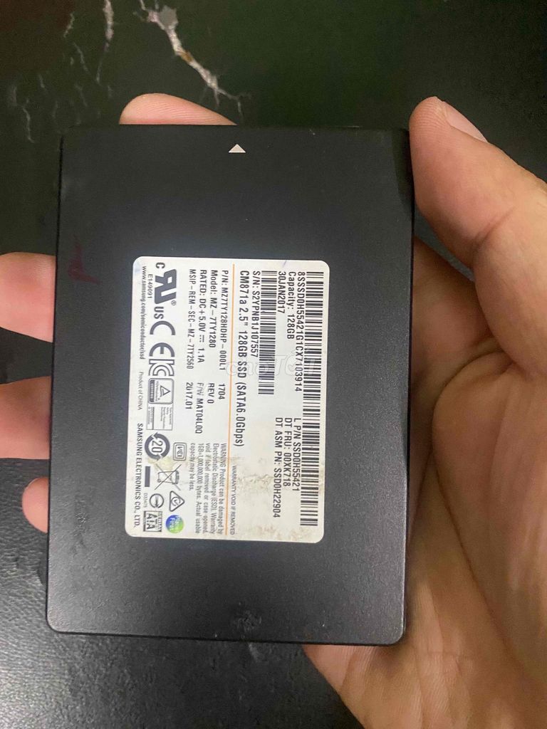 SSD Samsung 128G rã máy dư dùng còn Win 10 Pro