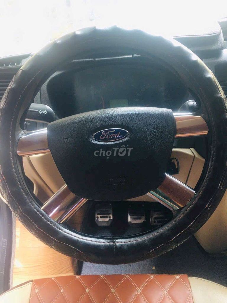 Xe khách Ford Transit 16 chỗ màu vàng cát. Mua bán Phương tiện khác tại Quận Long Biên Hà Nội được đăng bởi Ngô hùng hình 6