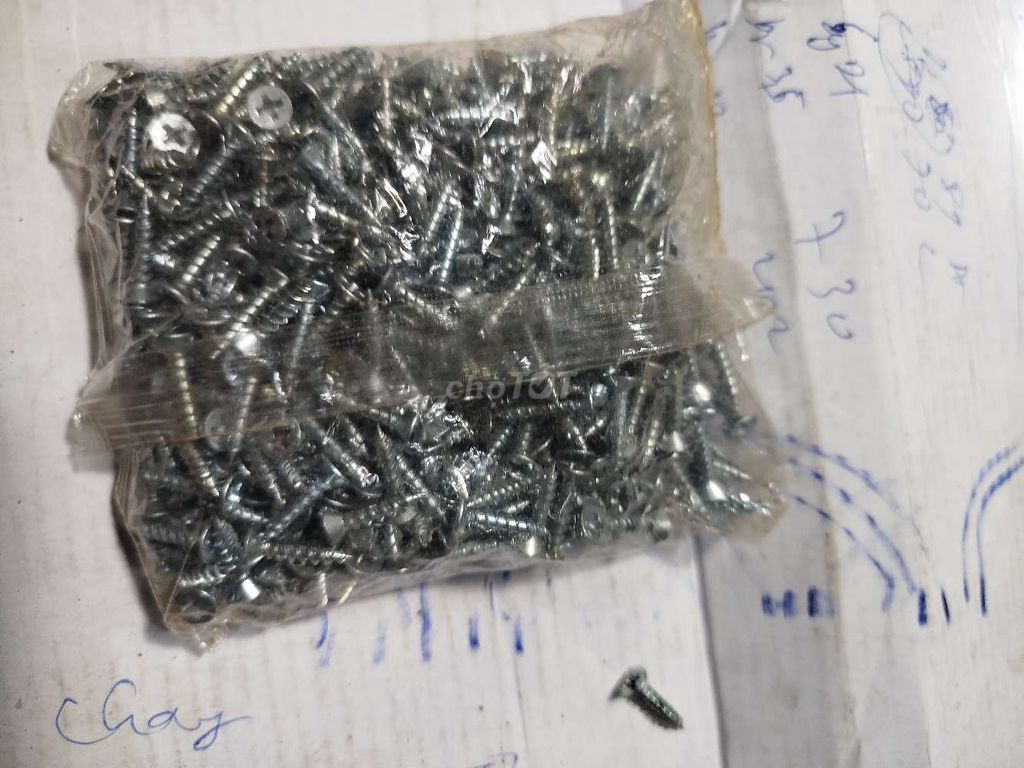 Vít Kim loại Bạc Phi 3.5 dài 15mm. Mua bán Nội thất, đồ gia dụng khác tại Huyện Đức Hòa Long An được đăng bởi Do Minh Tuyen hình 1