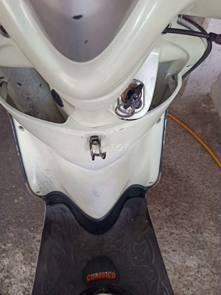 MIO NHẬP THÁI 2007 BS23H6-0888 XE ZIN A- Z ÊM ZU.. Mua bán Xe máy tại Quận Bình Tân Tp Hồ Chí Minh được đăng bởi LÊ TRUNG VIỄN. hình 6