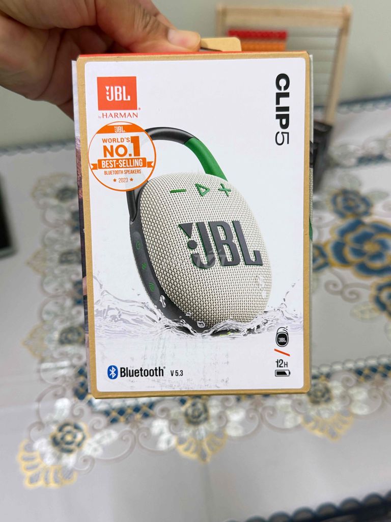 Loa Bluetooth JBL Clip 5 Trắng Mới nguyên seal. Mua bán Tivi, Âm thanh tại Huyện Thuỷ Nguyên Hải Phòng được đăng bởi Toan Tran hình 1