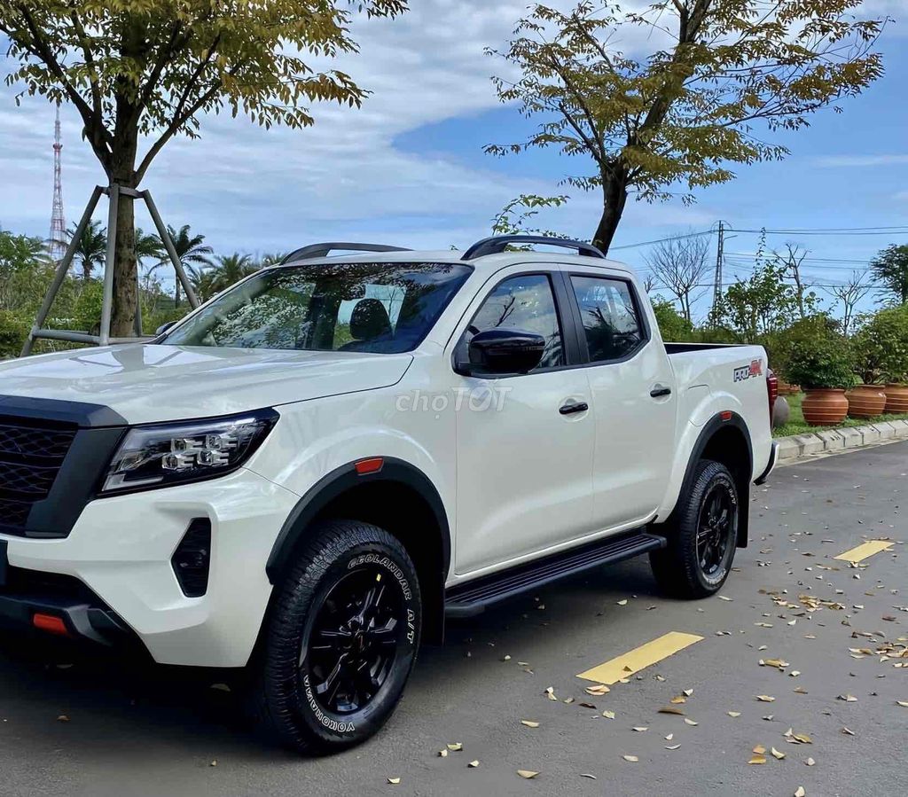 Nissan Navara 2022 PRO4X - 27000 km. Mua bán Ô tô tại Thành phố Nha Trang Khánh Hòa được đăng bởi trung le hình 7